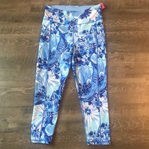 NWT Lilly High Rise Weekender MIDI Leggin